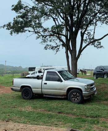CHEVROLET SILVERADO 4.2 D-20 4X2 CS 18V TURBO INTERCOOLER DIESEL 2P MANUAL